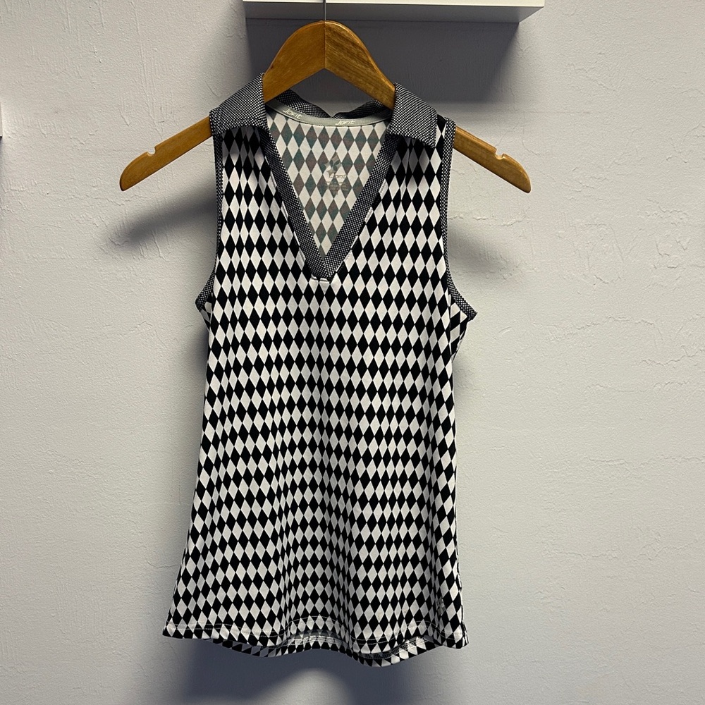 Jofit Black and White Sleeveless Top